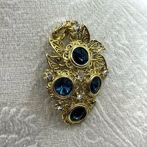 Vintage Blue Rhinestone Brooch Filigree Gold Tone Vintage signed Avante Large